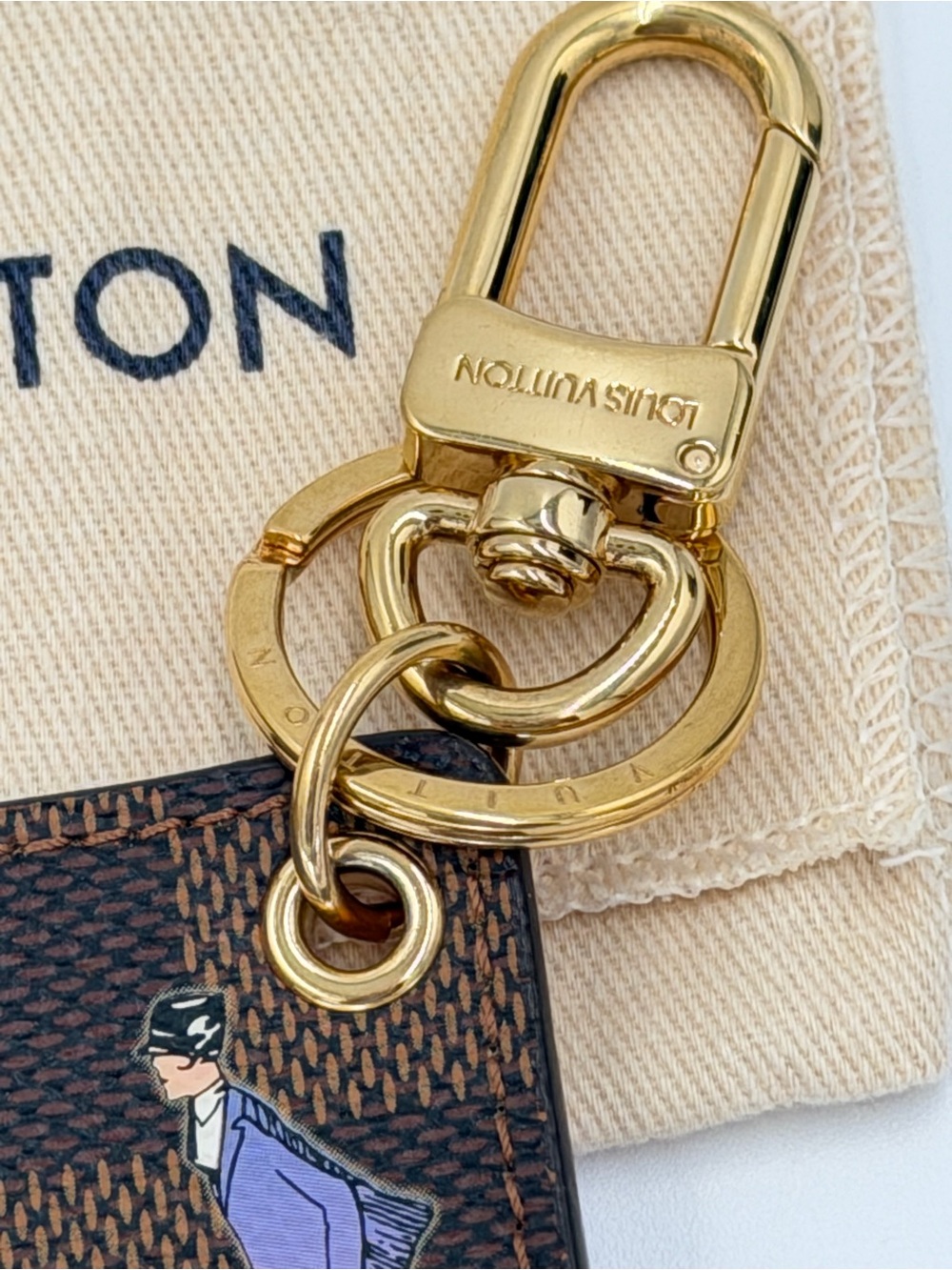 Rare Limited Edition Damier Canvas Illustre Key Holder/Bag Charm Full Set w/COA - Picture 6 of 15